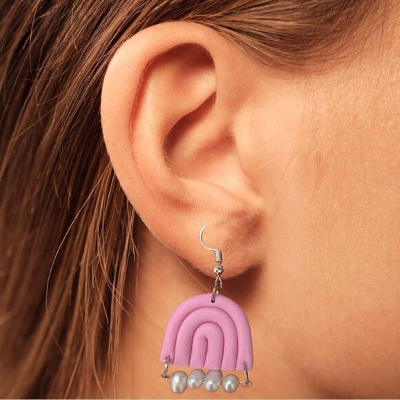 🌸Lovely Pink Rainbow Pearl Earrings - Picture 4 of 4